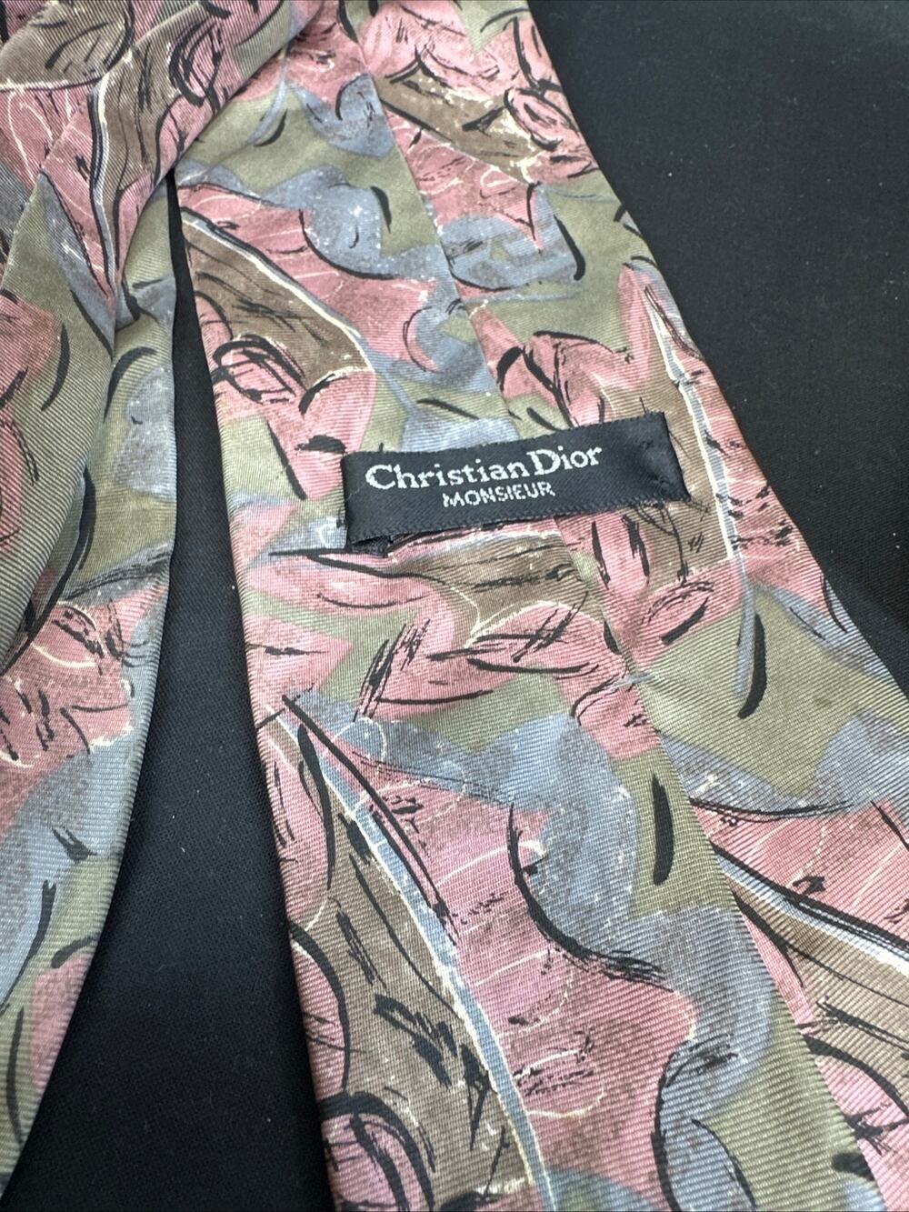 Ringneck & Lure Grazing Sheep Mint Green Preppy 100% Silk Tie